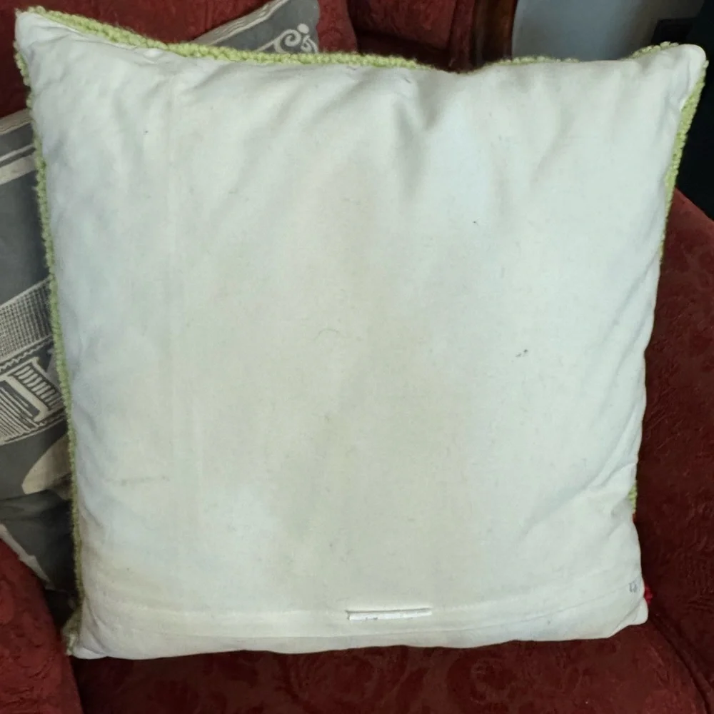 Santa pillow - Picture 2 of 3